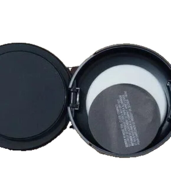 MAC Studio Tech Soft Foundation—NW58 - Picture 3 of 3